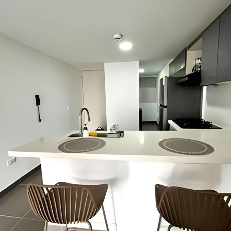 Apartamento con Vista a la Ciudad Sabaneta - Apartamento de 2 dormitorios - 17
