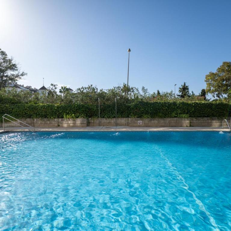 Spacious 1BDR PUERTO BANÚS - Apartamento de 1 dormitorio - 2