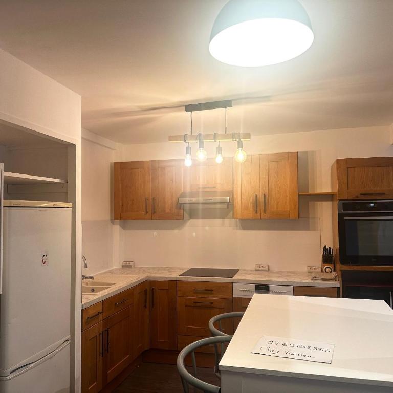Appart "CHEZ VIORIKA" 4 Lits 3 Chambres Parking - Appartement 3 Chambres - 2