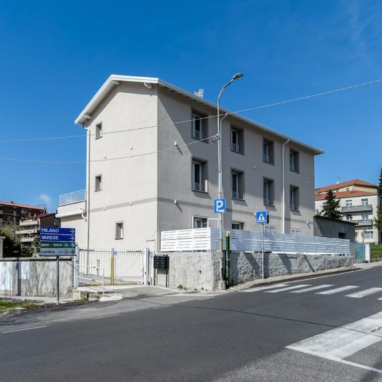 KeyRoom Patio & Parking near Lake Como - Ferienhaus - 4