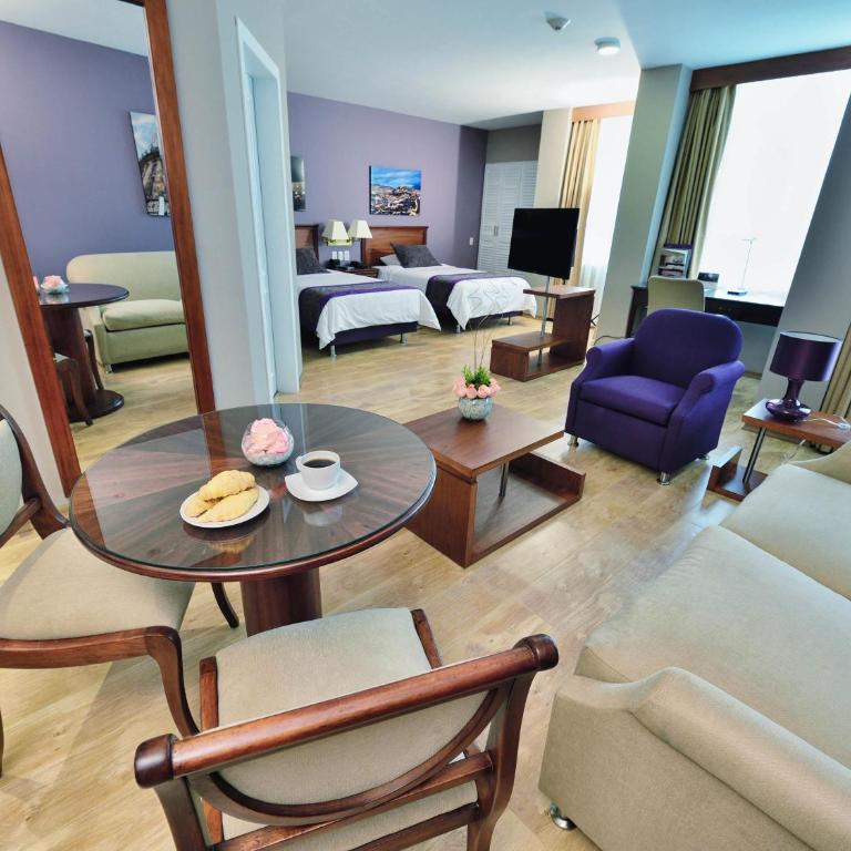 Mercure Alameda Quito - Suite Superior con 2 camas individuales - 1