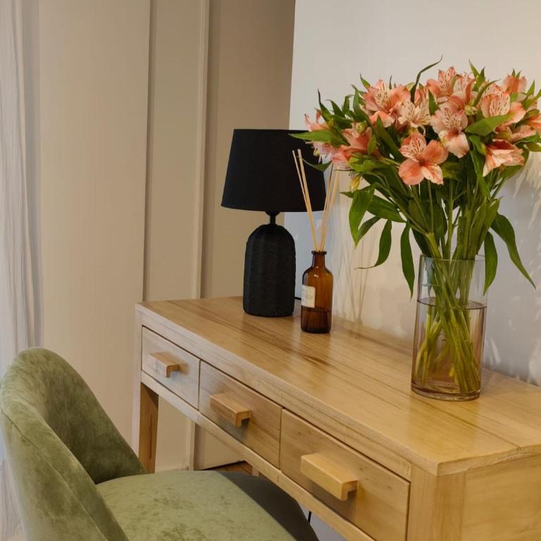 French Buenos Aires, cálido departamento con detalles de categoría en zona privilegiada y tranquila - One-Bedroom Apartment - 1