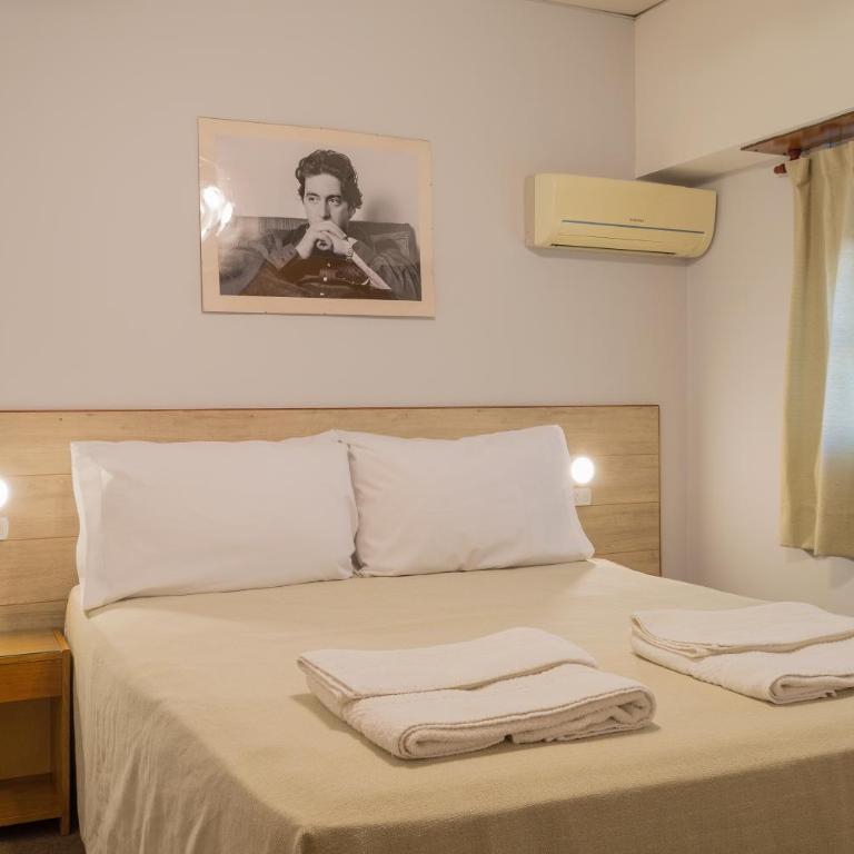 Hotel de Cine Las Golondrinas - Superior Double Room - 4