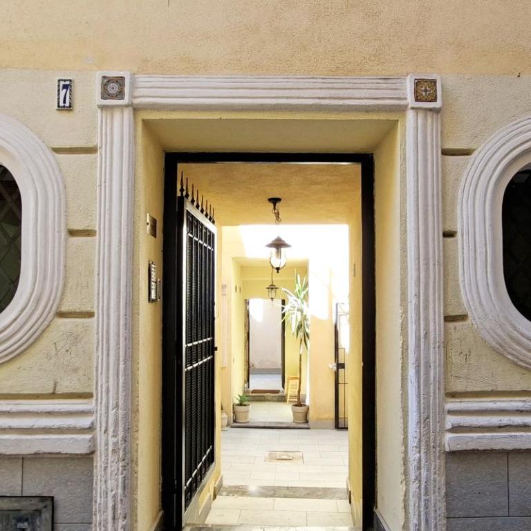 Medina House & Terrace in the Historic Center of Palermo - One-Bedroom Apartment - 18