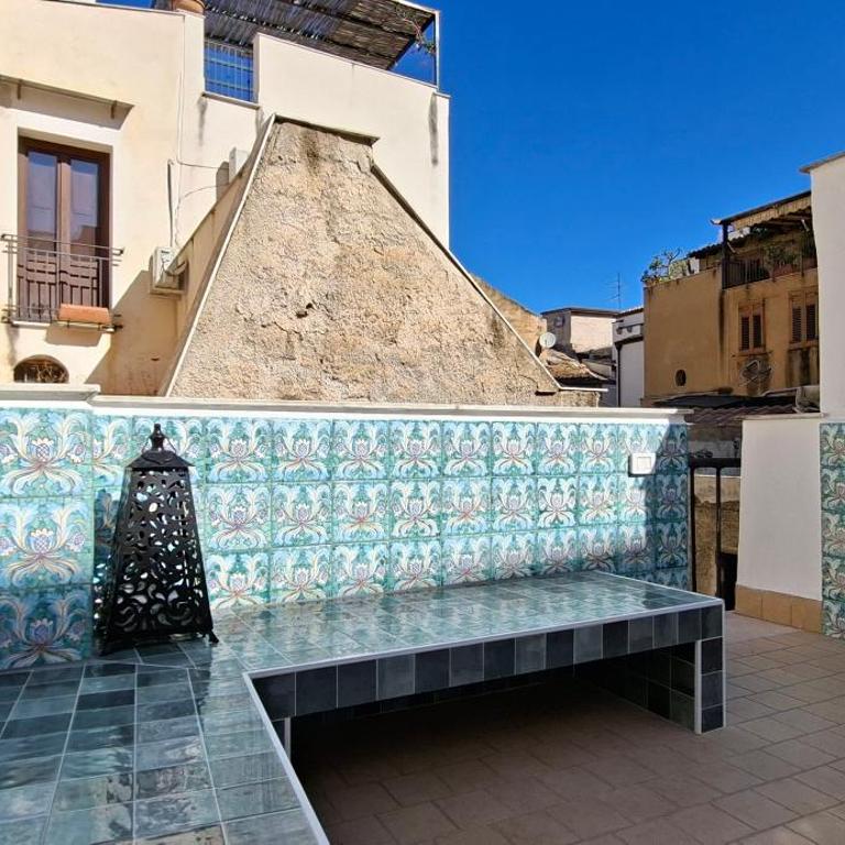 Medina House & Terrace in the Historic Center of Palermo - One-Bedroom Apartment - 2