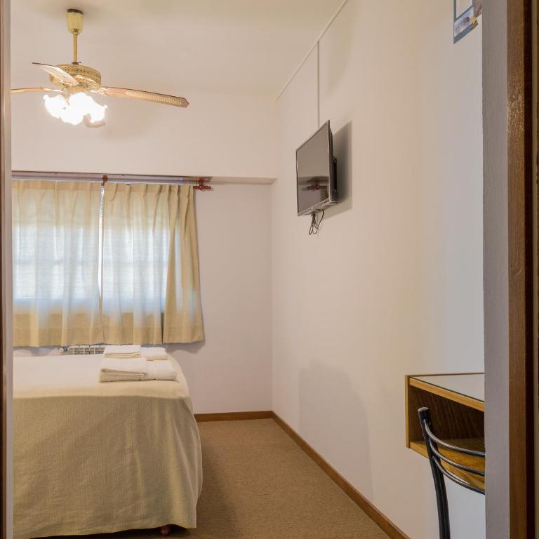 Hotel de Cine Las Golondrinas - Superior Double Room - 7