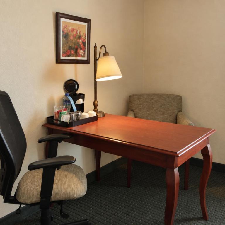 Hampton Inn by Hilton Guadalajara-Aeropuerto - Zimmer mit Kingsize-Bett - Nichtraucher - 5