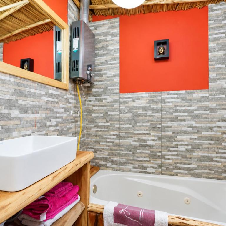 La Escondida A 3 Cuadras de Playa Rivero Y 3 De Playa Grande - Casa con 1 dormitorio - 4
