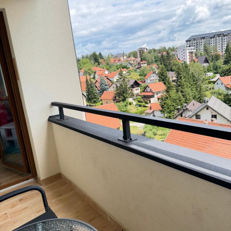 Prestige Forest Resort Zlatibor Wellness & Spa - Superior Apartman sa Pogledom na Grad - 9