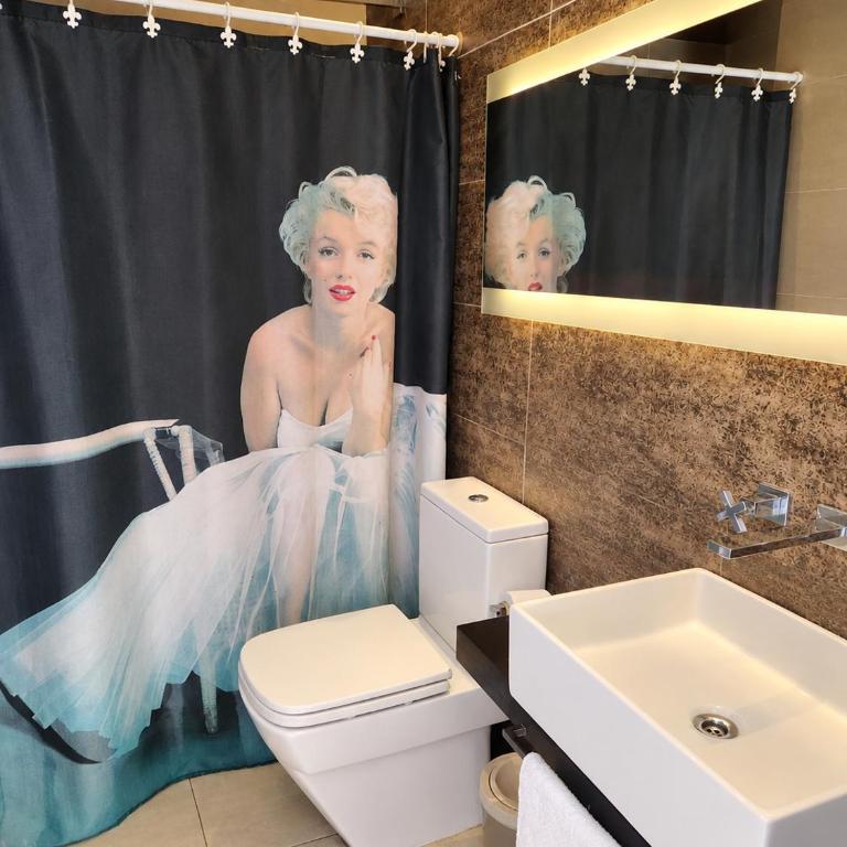 Bardot Hostel - Habitación Cuádruple con baño privado - 4