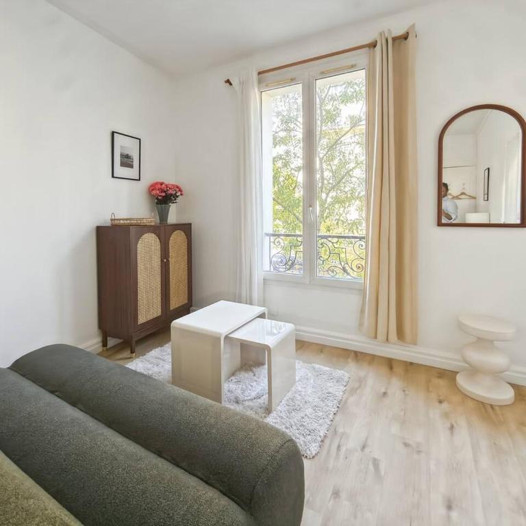 STUDIO CHIC ET RENOVE PRES DU CANAL SAINT MARTIN - Appartement - 1