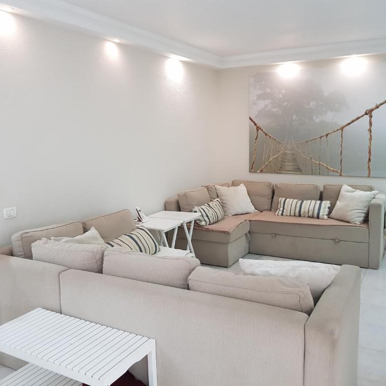 Las Americas 2 Bedroom Oceanview apartment - Apartamento de 2 dormitorios - 3