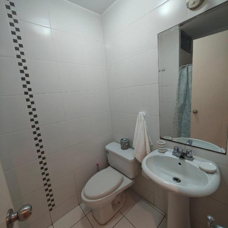 Miraflores Point - Apartamento de 2 dormitorios con balcón y vistas al mar - 12