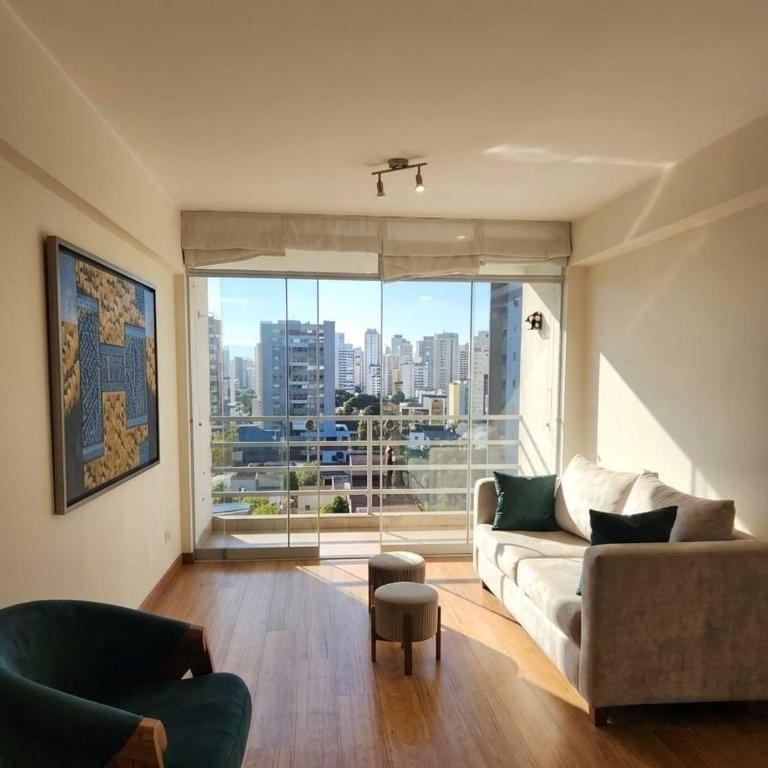 Miraflores Point - Apartamento de 2 dormitorios con balcón y vistas al mar - 1
