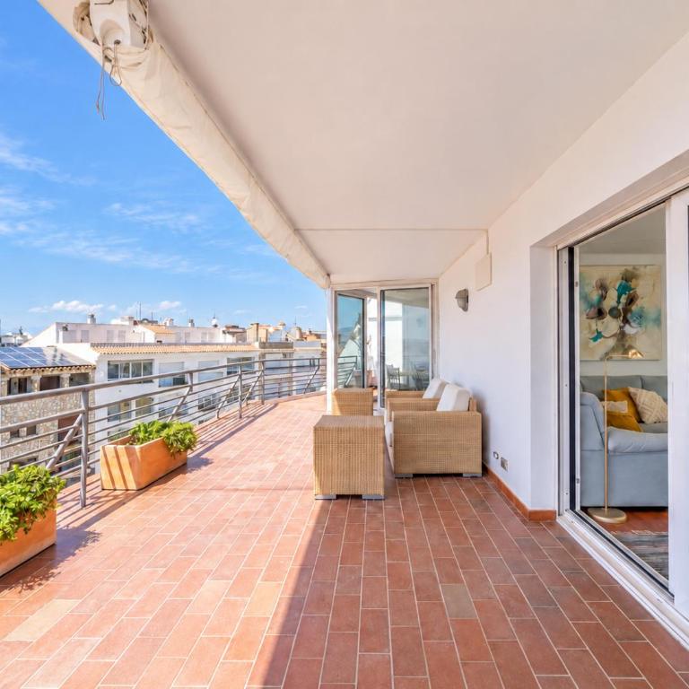 Gran terraza y vistas al mar junto a la playa - Apartamento de 2 dormitorios con terraza y vistas al mar - 33