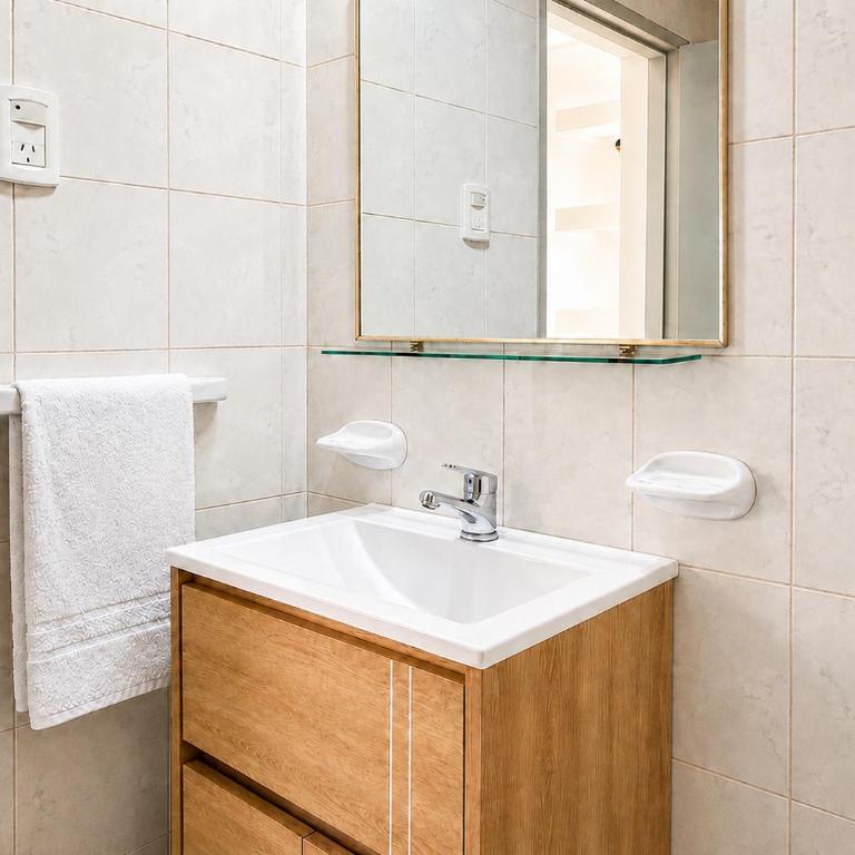 Destino San Rafael Casa para 9 con Pileta a 5 min del Centro - Four-Bedroom House - 10