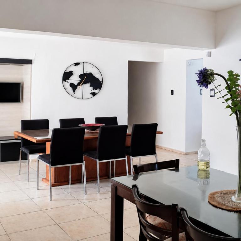 Destino San Rafael Casa para 9 con Pileta a 5 min del Centro - Four-Bedroom House - 17