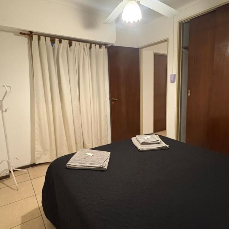 Amplio departamento ZONA CENTRO (2) - Three-Bedroom Apartment - 17