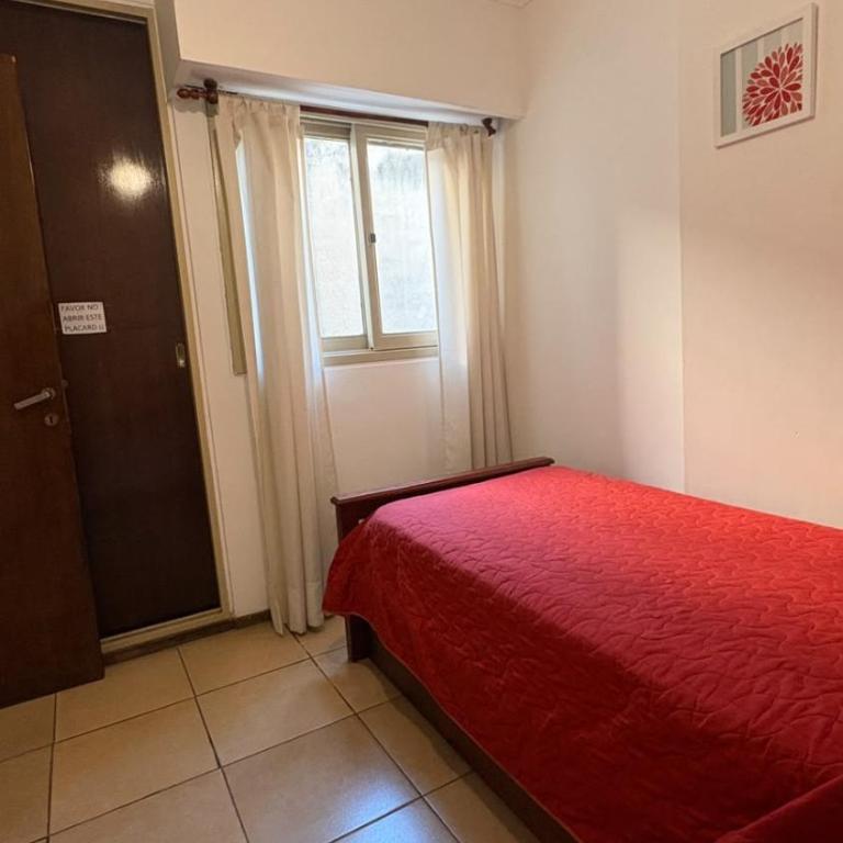 Amplio departamento ZONA CENTRO (2) - Three-Bedroom Apartment - 22