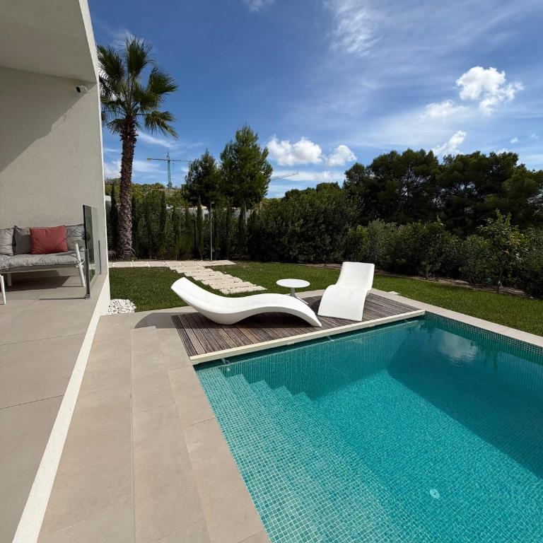 LIMA 18, Las Colinas Golf, 20m Heated Pool, EV - Maison de Vacances 3 Chambres - 66