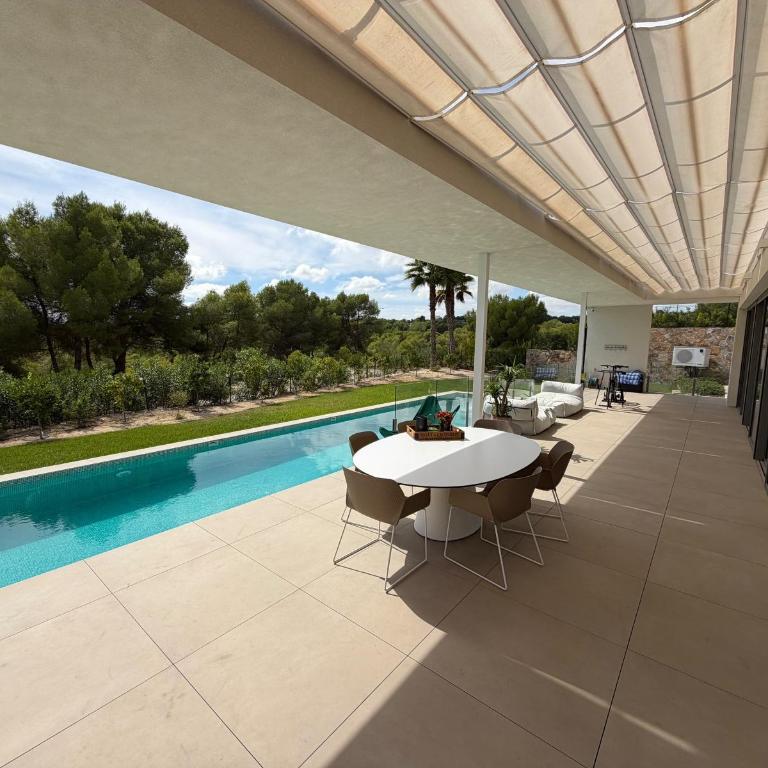 LIMA 18, Las Colinas Golf, 20m Heated Pool, EV - Maison de Vacances 3 Chambres - 70