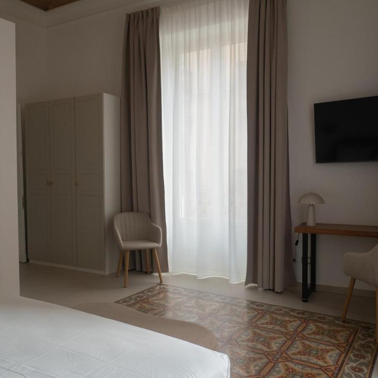 Etnicastay - Renovated historic apartment - Walk to via Etnea - Appartement 3 Chambres - 18