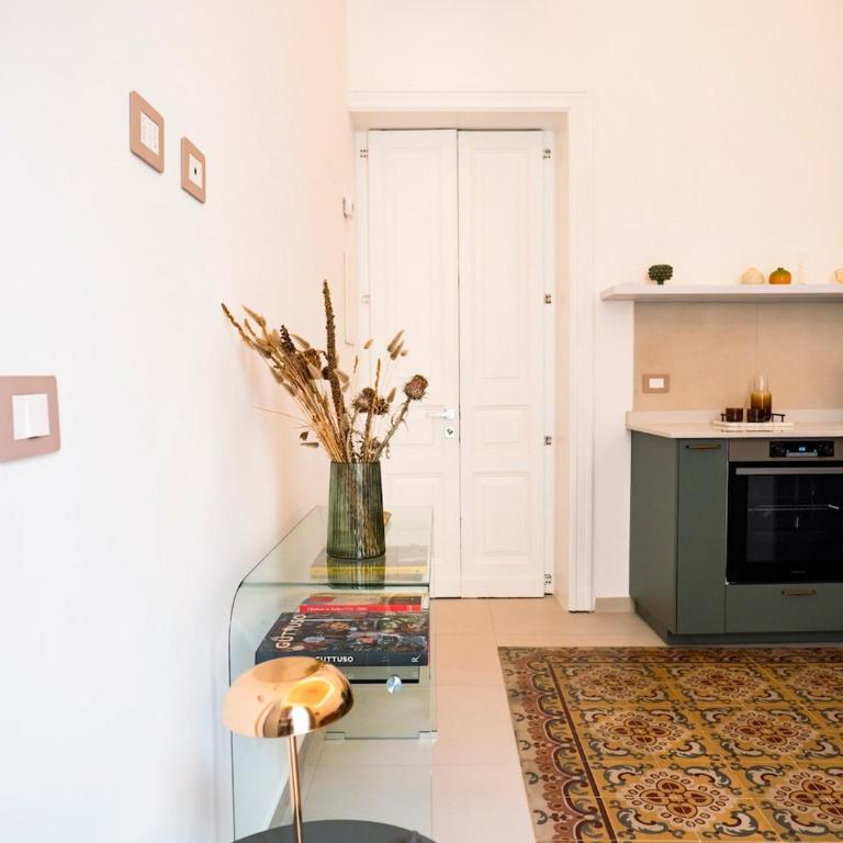Etnicastay - Renovated historic apartment - Walk to via Etnea - Appartement 3 Chambres - 34