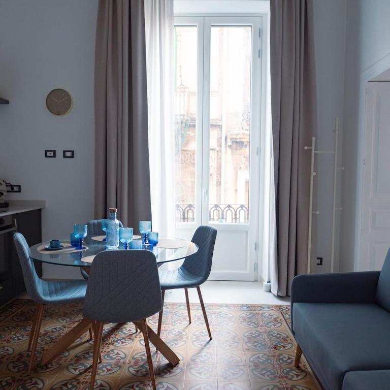 Etnicastay - Renovated historic apartment - Walk to via Etnea - Appartement 3 Chambres - 59
