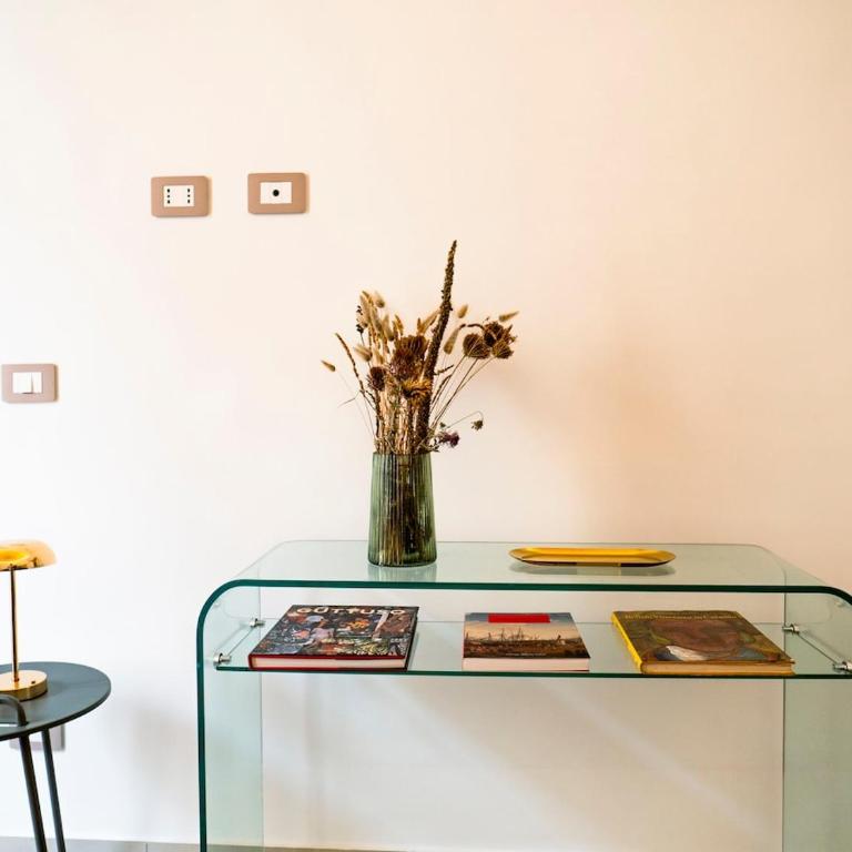 Etnicastay - Renovated historic apartment - Walk to via Etnea - Appartement 3 Chambres - 63