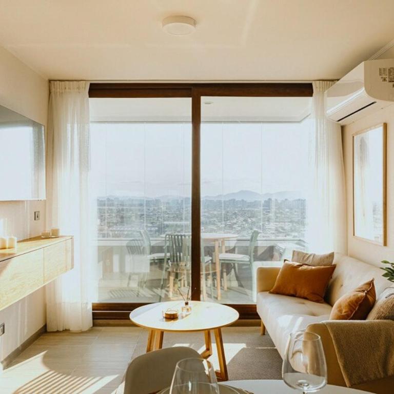 Atardecer sobre Santiago, Parking y Metro - Two-Bedroom Apartment - 24