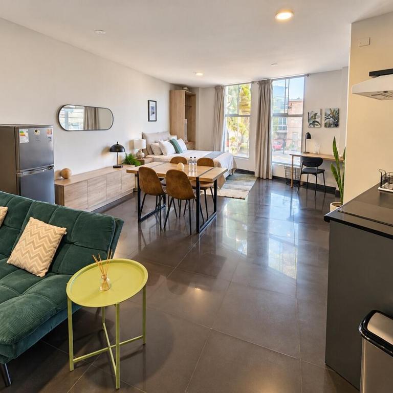 Spacious Barranco Studio with Workspace and Fast WiFi - One-Bedroom Apartment - 18