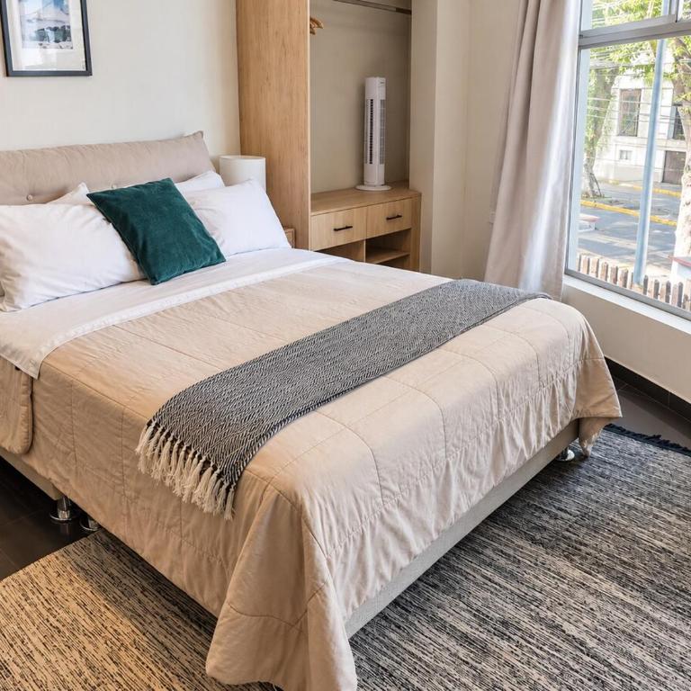 Spacious Barranco Studio with Workspace and Fast WiFi - One-Bedroom Apartment - 20