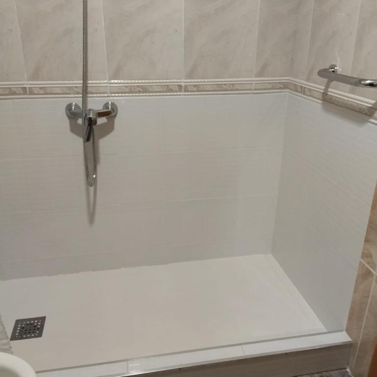 Apartamento en el Centro a 2 minutos playa - Appartement 2 Chambres - Vue sur Piscine - 2