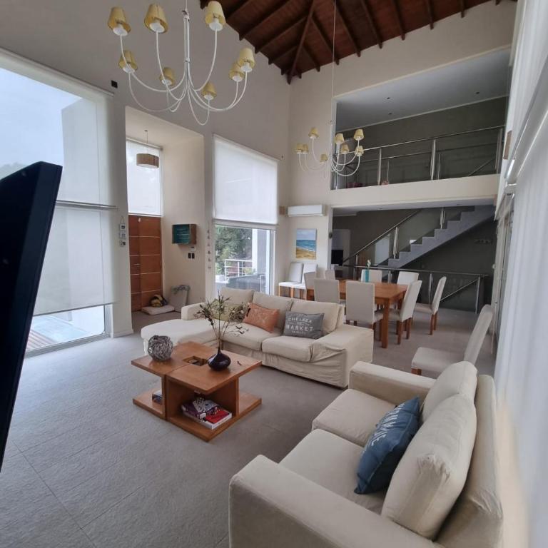 Costa Encuentro Costa esmeralda - Casa de 5 dormitorios - 1