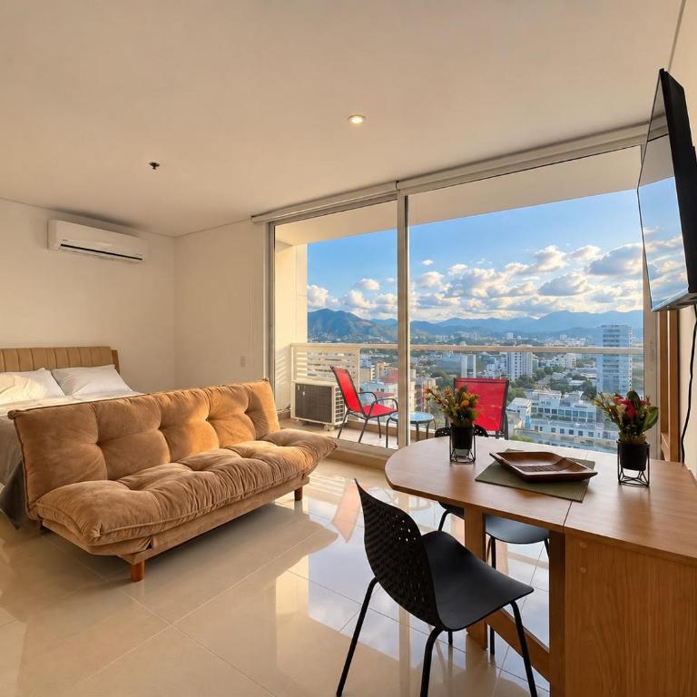 Eira by Colproperty Management - Studio with Balcony - 16