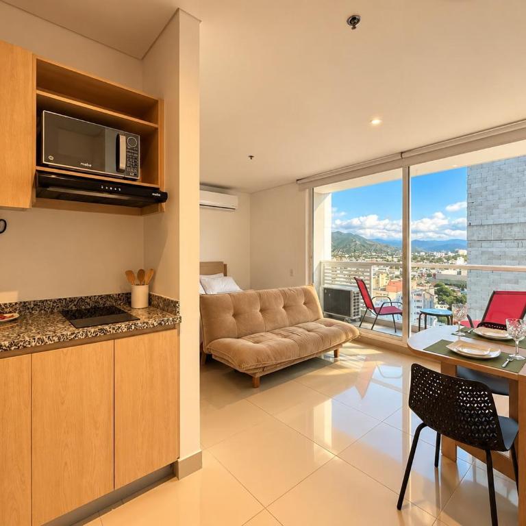 Eira by Colproperty Management - Studio with Balcony - 12