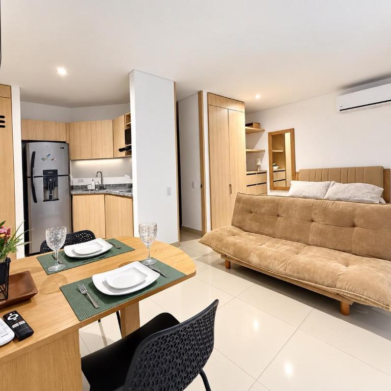 Eira by Colproperty Management - Studio with Balcony - 13