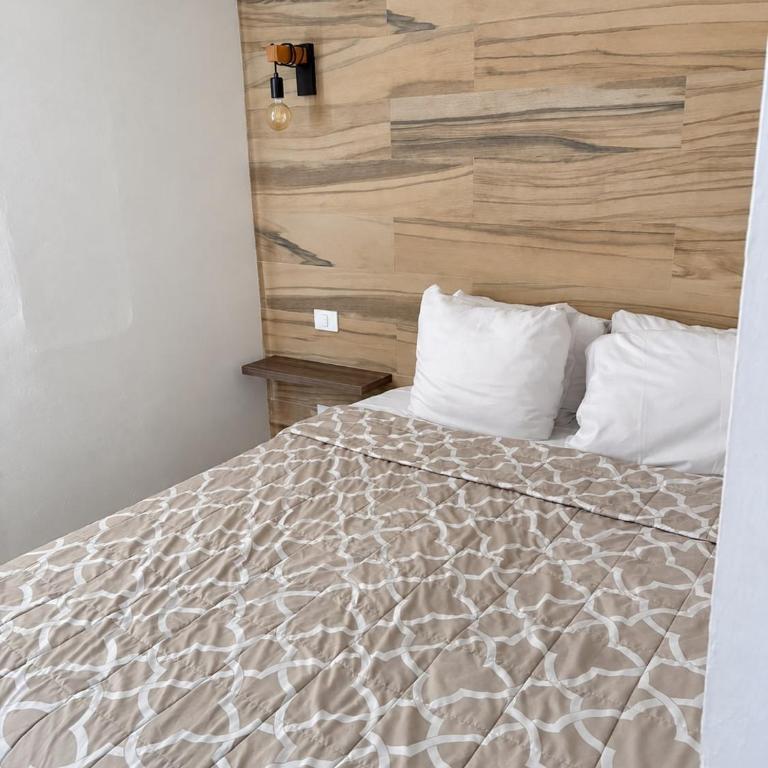 Cozy 2 Bedroom Ocean Front Condo, 3 pools, balcony - Apartamento de 2 dormitorios con vistas al mar - 8