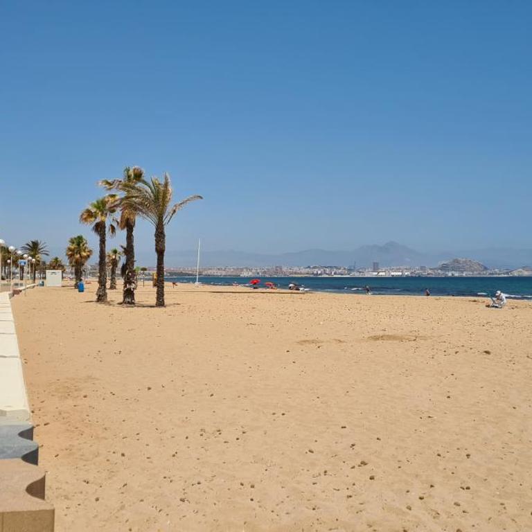 Work Ready Beach Escape - with Scenic Views - Apartment mit 2 Schlafzimmern - 21