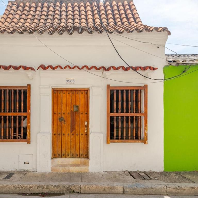 Luxury 5 Bedroom Old Town House - Villa - 2