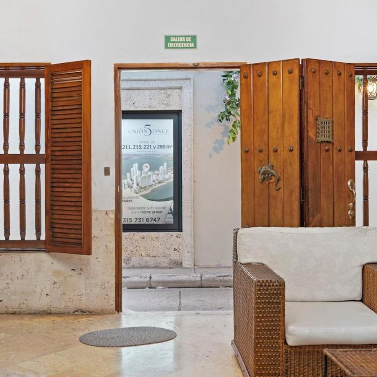 Luxury 5 Bedroom Old Town House - Villa - 6