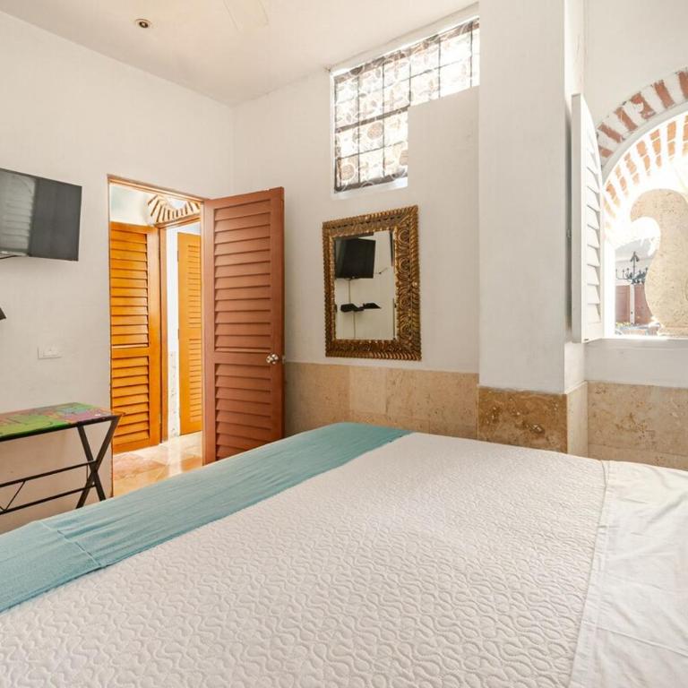 Luxury 5 Bedroom Old Town House - Villa - 18
