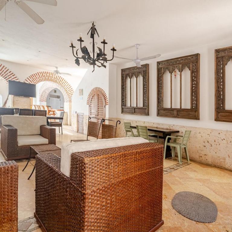 Luxury 5 Bedroom Old Town House - Villa - 34