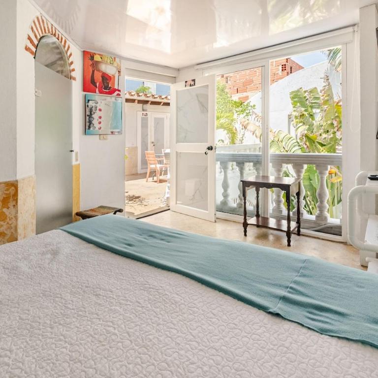 Luxury 5 Bedroom Old Town House - Villa - 53