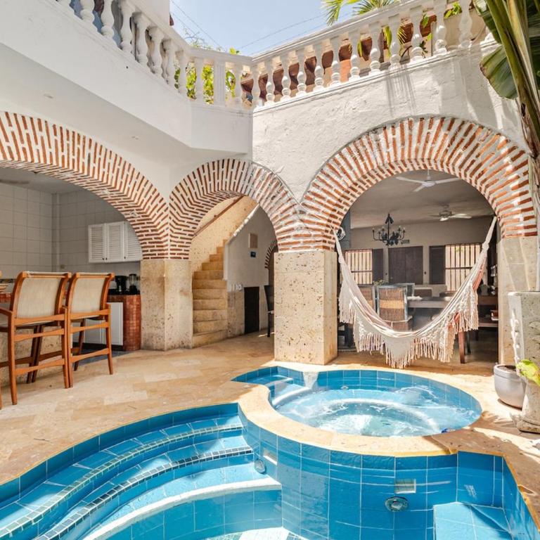 Luxury 5 Bedroom Old Town House - Villa - 76