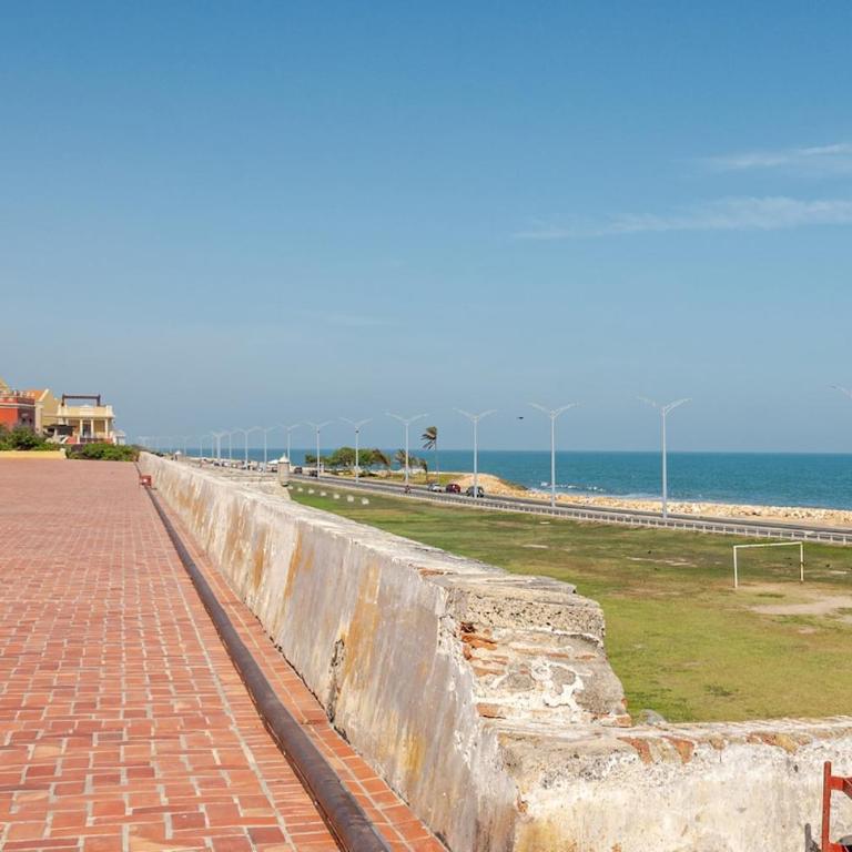Luxury 5 Bedroom Old Town House - Villa - 92