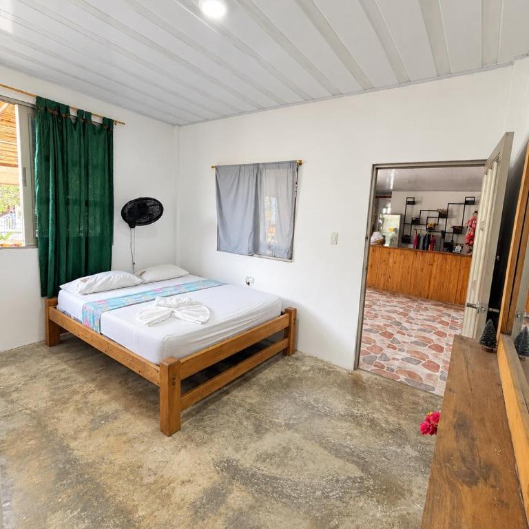 Hotel Roca Fuerte - Double Room with Private Bathroom - 2