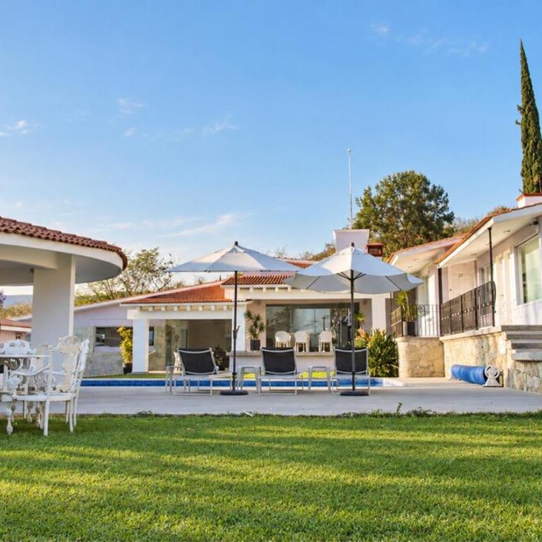 Luxury 5-Suite Mansion with Heated Pool - Deluxe Villa - 46