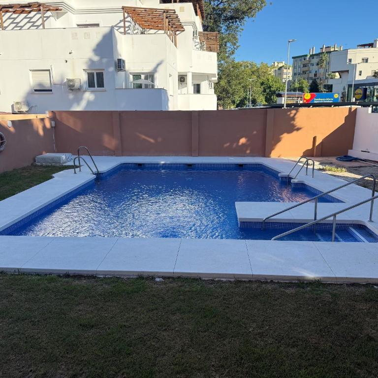 Playamar Pool, Terrace & Free Parking - Torremolinos - Apartamento de 1 dormitorio - 3