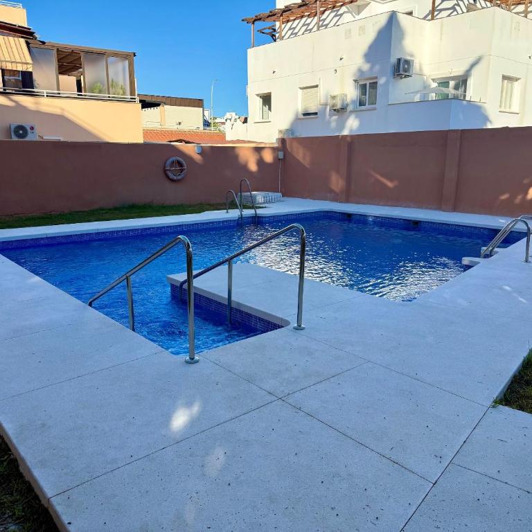 Playamar Pool, Terrace & Free Parking - Torremolinos - Apartamento de 1 dormitorio - 6